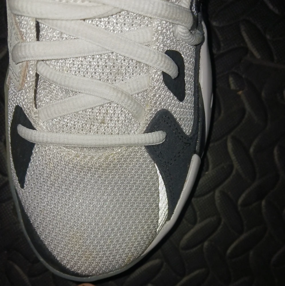 Puma Basketball dreamer Women black & white sneakers